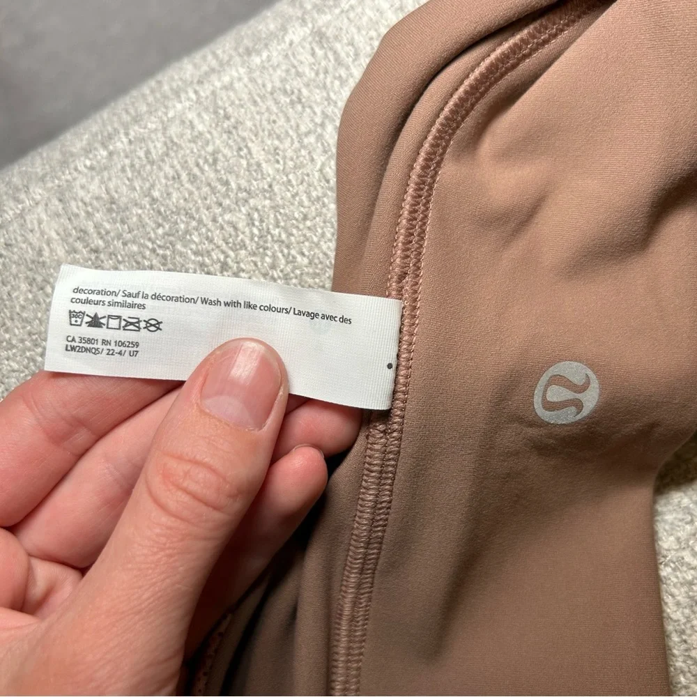 NWT Lululemon Align Bra Shine *Light Support, A/B Cup Size 4